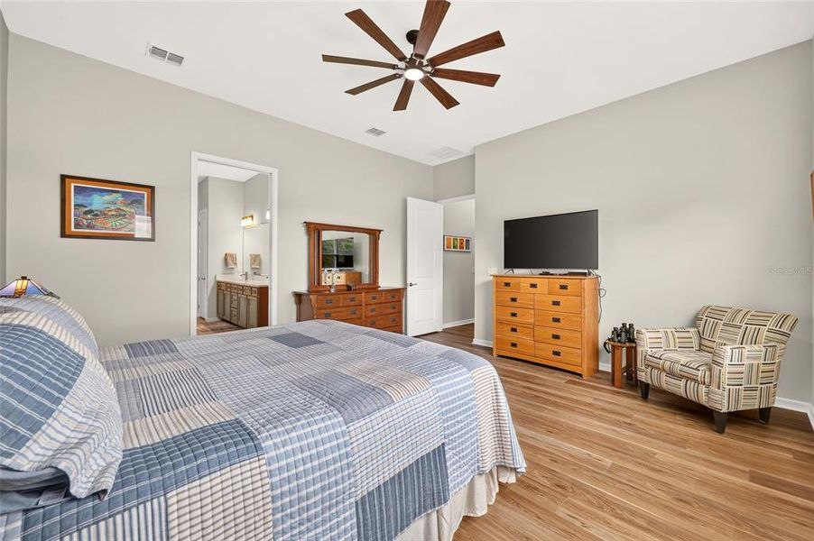 Furnished interior view inside a new home in , Ocala (Image 30).