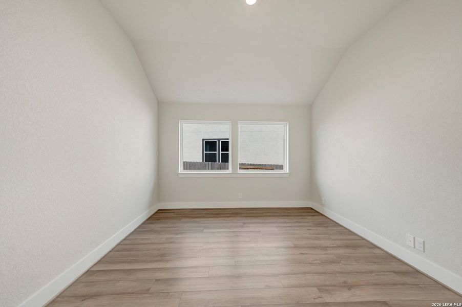 Spacious, unfurnished interior of a new home in Meyer Ranch – Legacy Series, New Braunfels (Image 23).