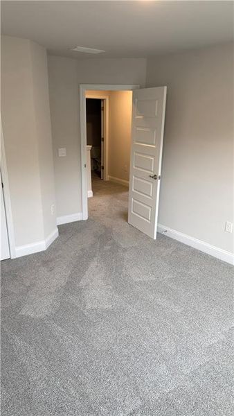 Spacious, unfurnished interior of a new home in Habersham Meadows, Demorest (Image 23).