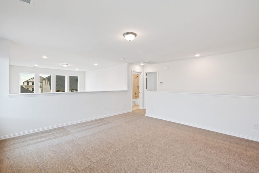 Spacious, unfurnished interior of a new home in Elevon, Lavon (Image 28). Spacious, unfurnished interior of a new home in Elevon, Lavon (Image 28).