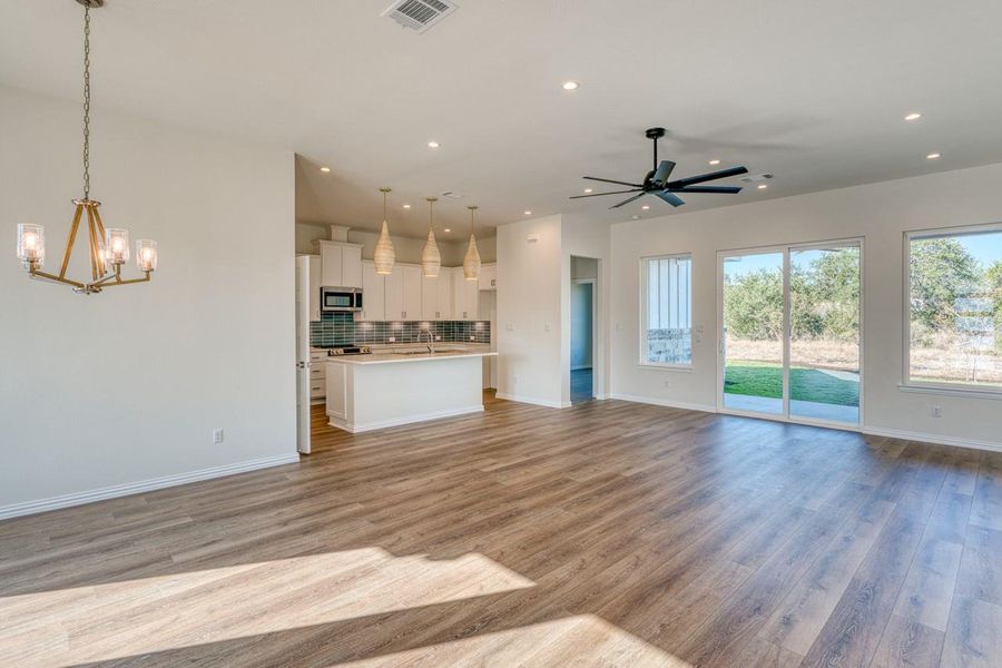 Spacious, unfurnished interior of a new home in , Horseshoe Bay (Image 28). Spacious, unfurnished interior of a new home in , Horseshoe Bay (Image 28).