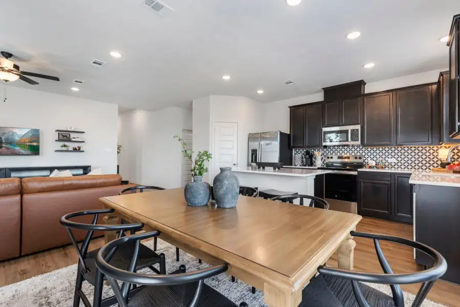 Furnished interior view inside a new home in Grand Lake, Snook (Image 24).