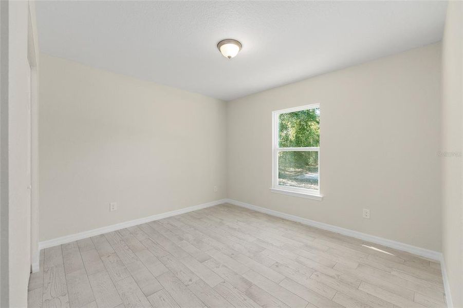 Spacious, unfurnished interior of a new home in , Ocala (Image 35).