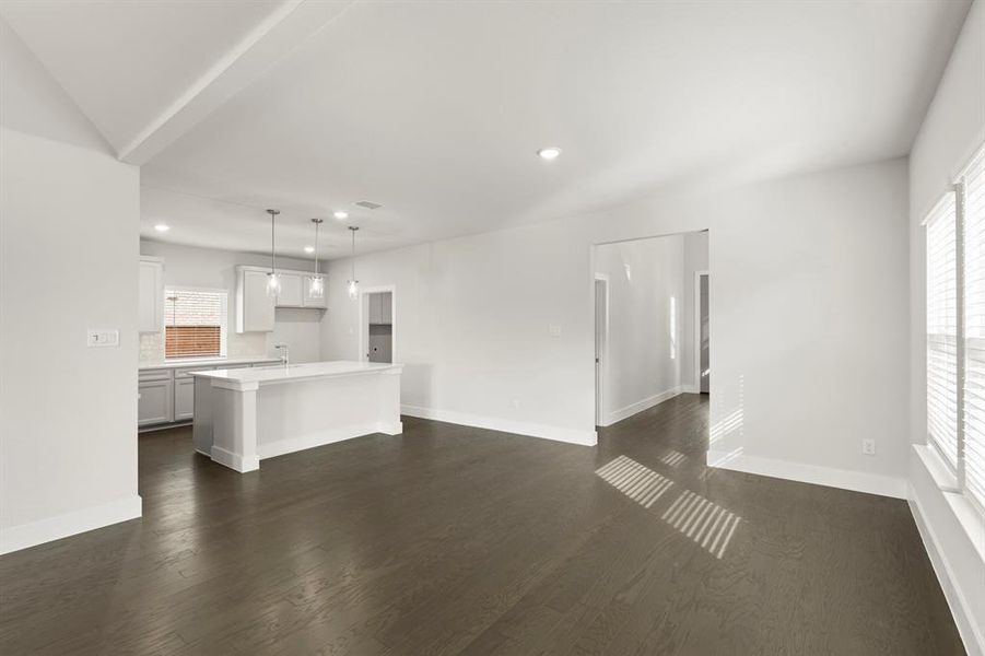 13. 2024 Jasper - Dining (2)