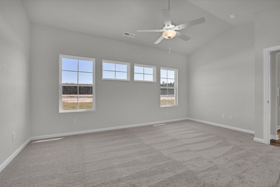 Spacious, unfurnished interior of a new home in River Tide Farms, Bolivia (Image 32).