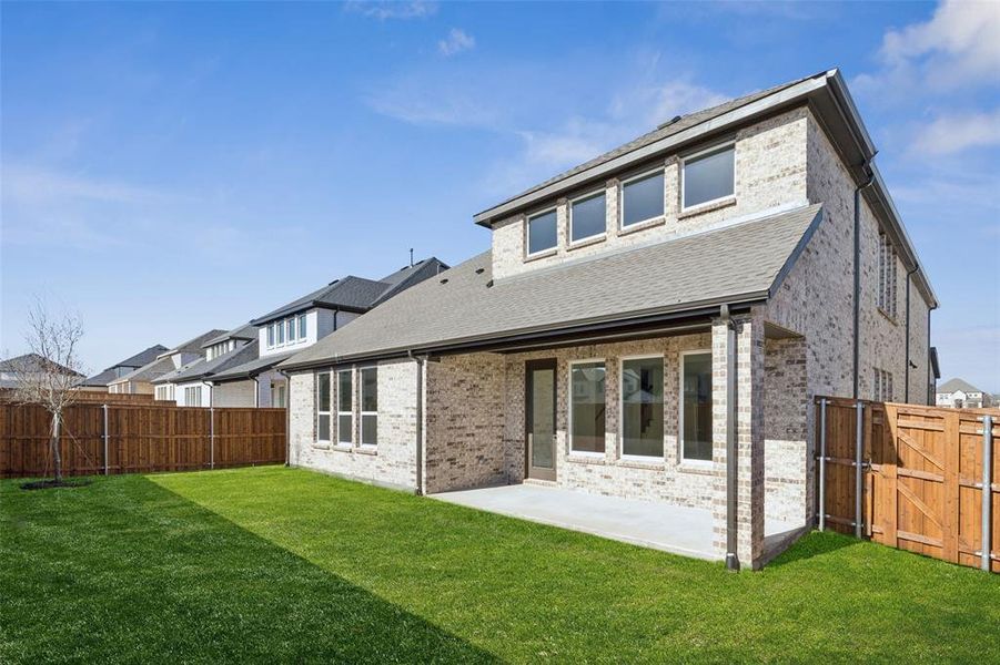 Not too big and not too small, this private fenced back yard with lovely covered patio is the perfect place for your family to enjoy the great outdoors!