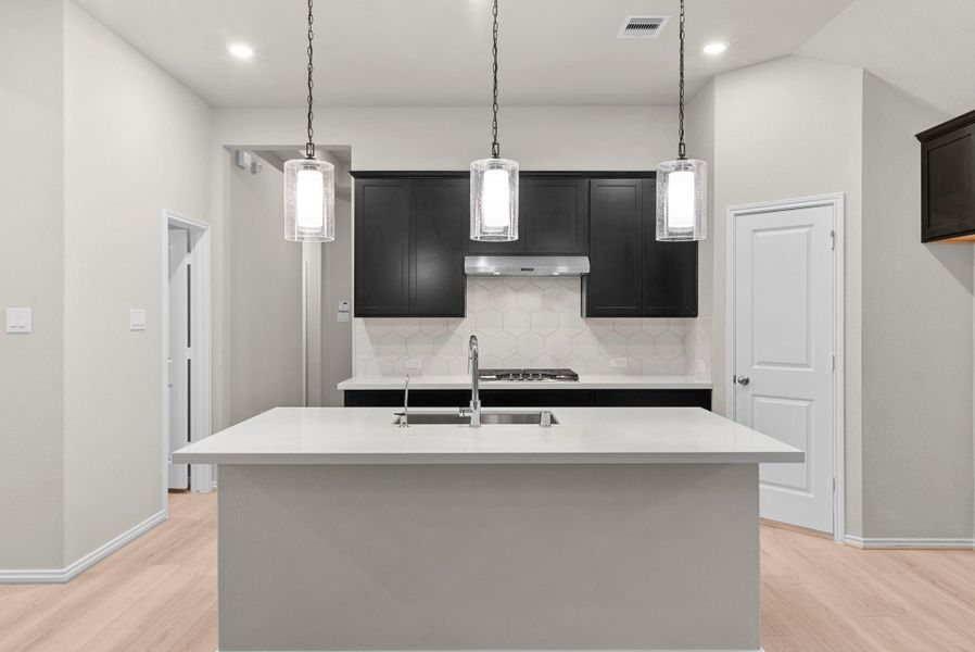 Furnished interior view inside a new home in The Highlands 45', Porter (Image 5).