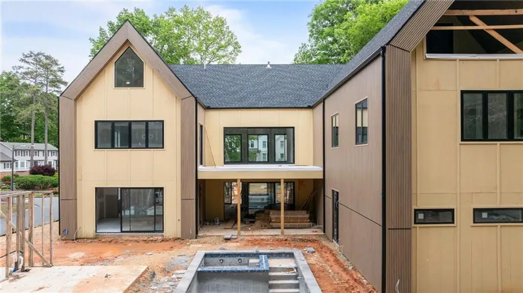 Image 33 of a home in .