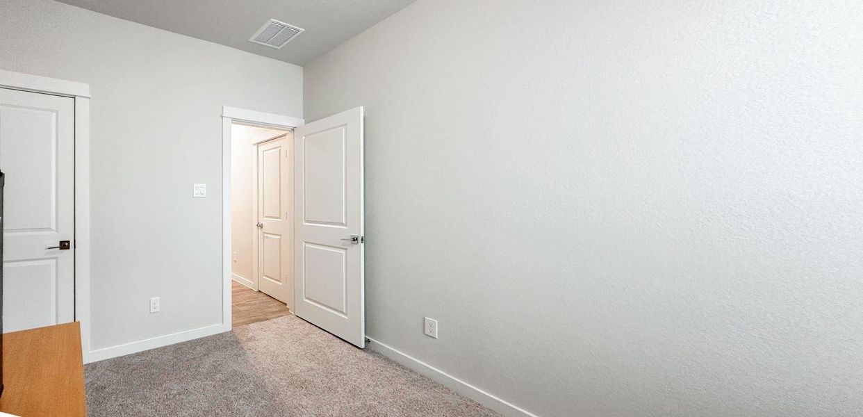 Spacious, unfurnished interior of a new home in , Fulshear (Image 26). Spacious, unfurnished interior of a new home in , Fulshear (Image 26).
