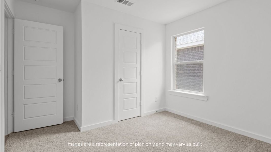 Spacious, unfurnished interior of a new home in Terra Vista, Lubbock (Image 9).