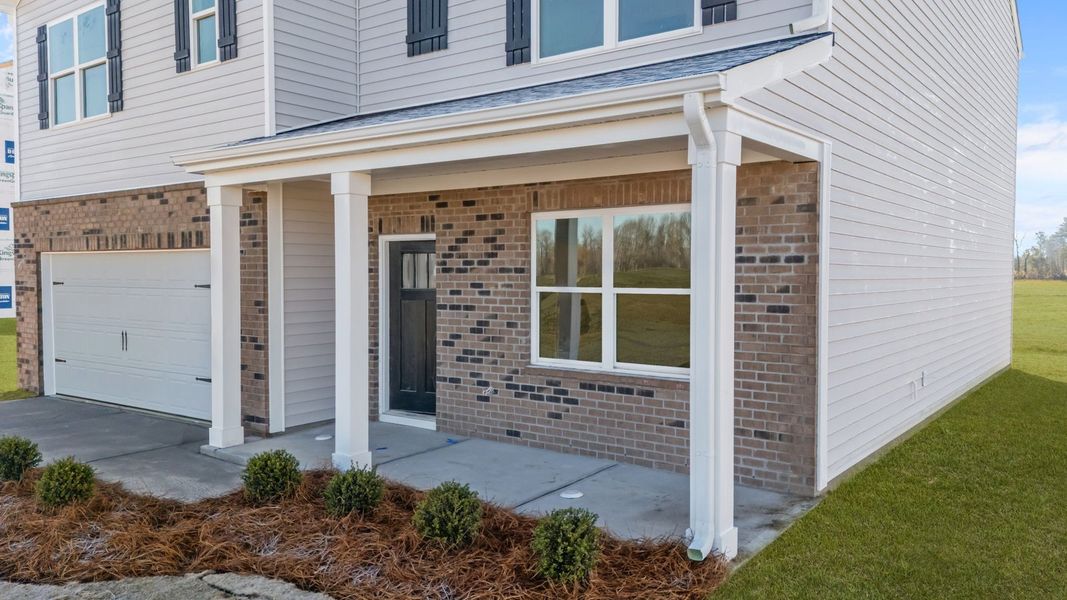 Exterior details and patio area of a home in Dail Farm, Farmville (Image 3).