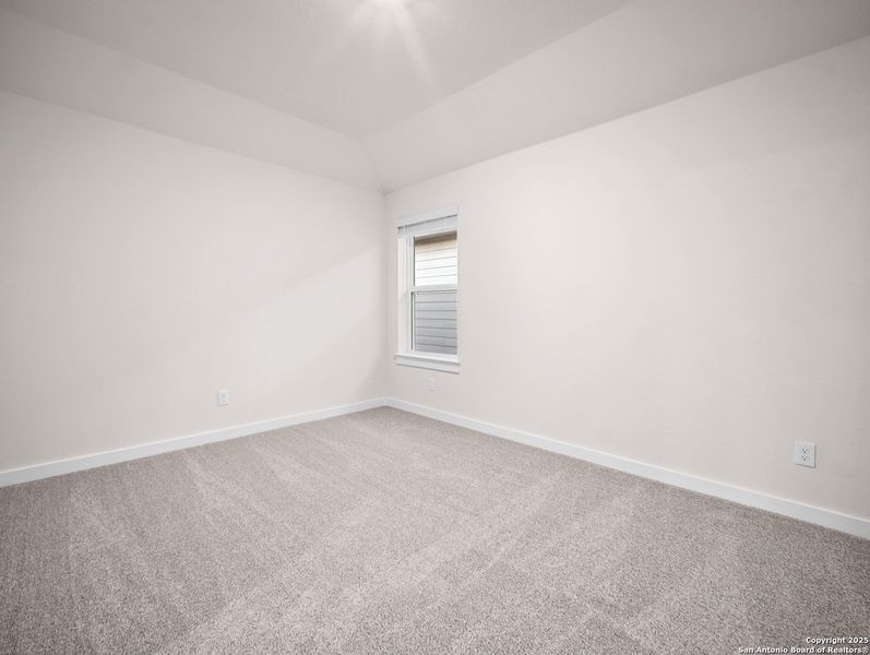 Spacious, unfurnished interior of a new home in Comanche Ridge, San Antonio (Image 14). Spacious, unfurnished interior of a new home in Comanche Ridge, San Antonio (Image 14).