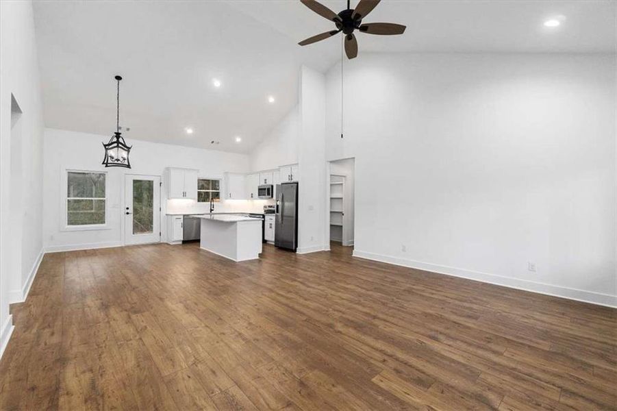 Spacious, unfurnished interior of a new home in , Monroe (Image 20).