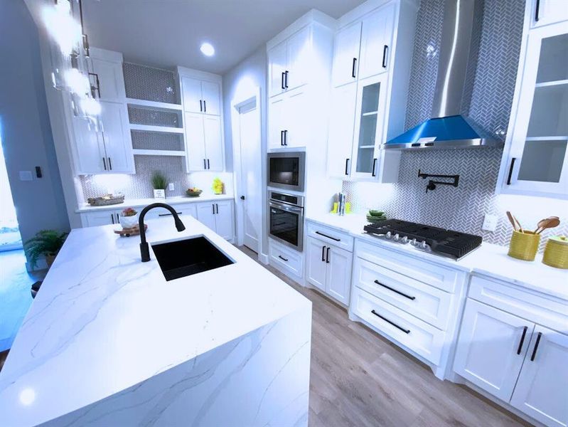 Furnished interior view inside a new home in , Dallas (Image 10).