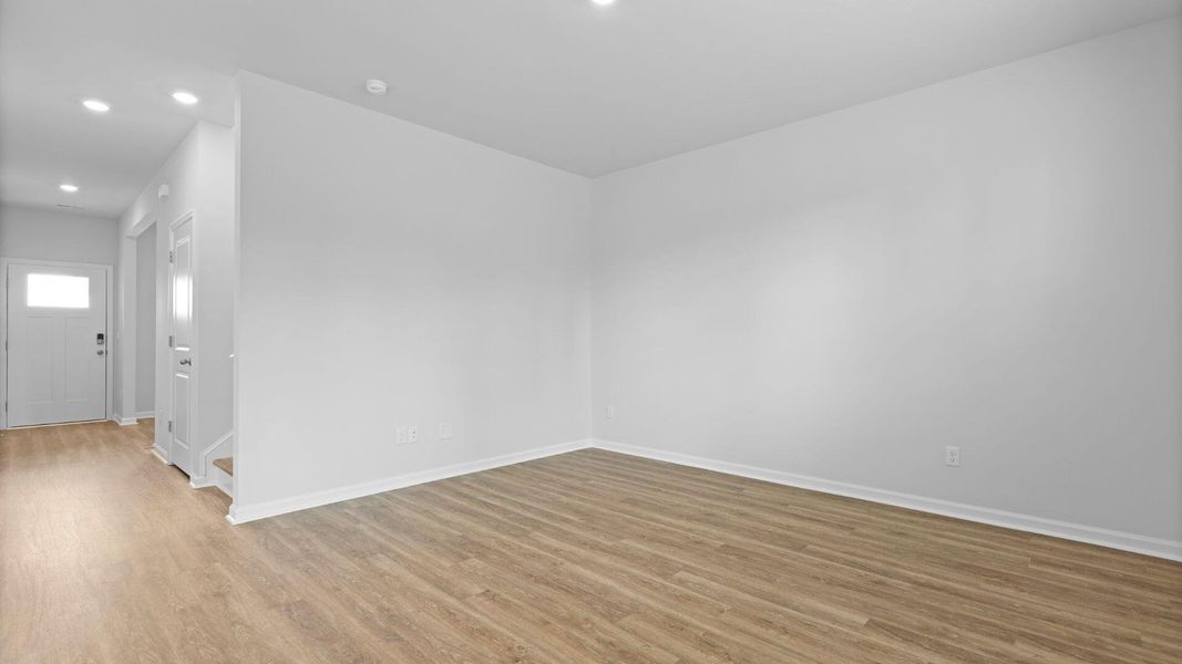 Spacious, unfurnished interior of a new home in Pineview North, Summerville (Image 19).