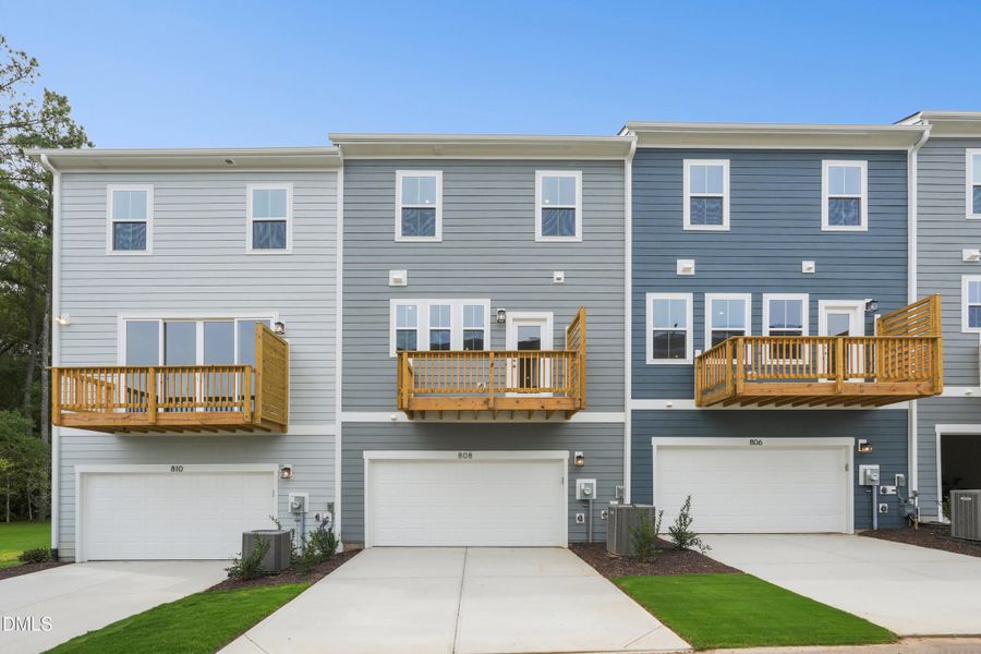 Mews at Holding Village 53_Exterior 2_10 Mews at Holding Village 53_Exterior 2_10