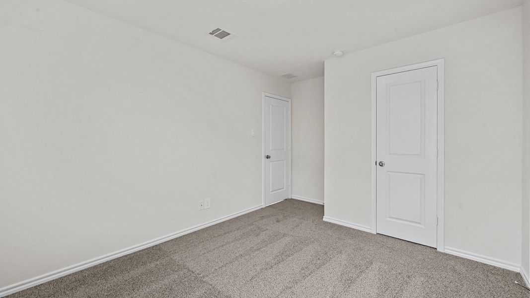 Spacious, unfurnished interior of a new home in Wildcat Ranch, Crandall (Image 28).