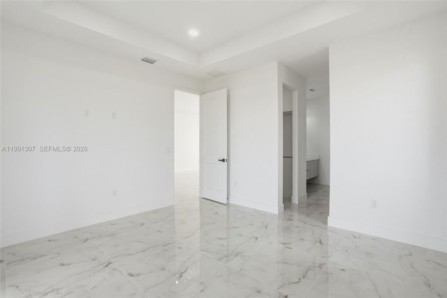 Spacious, unfurnished interior of a new home in , Labelle (Image 14). Spacious, unfurnished interior of a new home in , Labelle (Image 14).