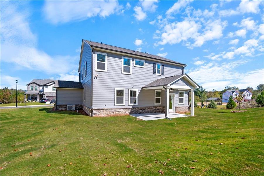 Exterior details and patio area of a home in Hopewell Reserve, Cumming (Image 4).