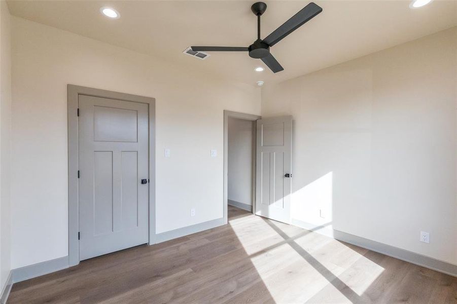 Spacious, unfurnished interior of a new home in , Abilene (Image 34).