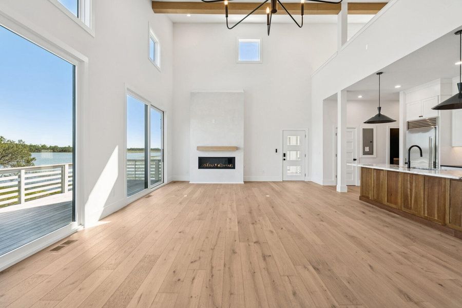 Spacious, unfurnished interior of a new home in , Charleston (Image 32).