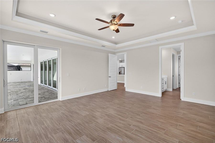 Spacious, unfurnished interior of a new home in Cape Coral, Cape Coral (Image 21).
