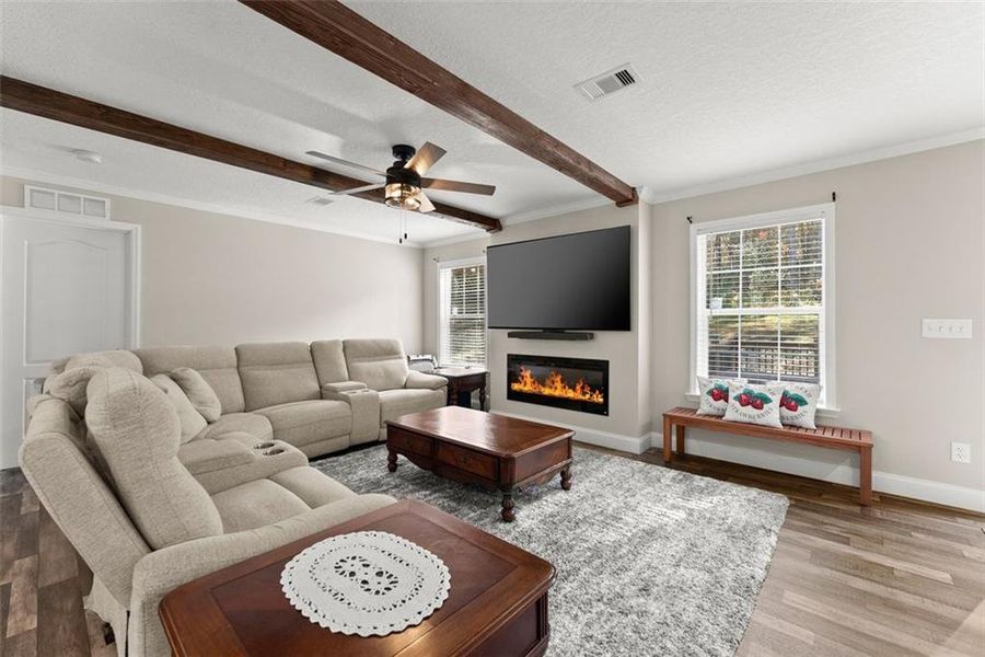 Furnished interior view inside a new home in , Alto (Image 17).