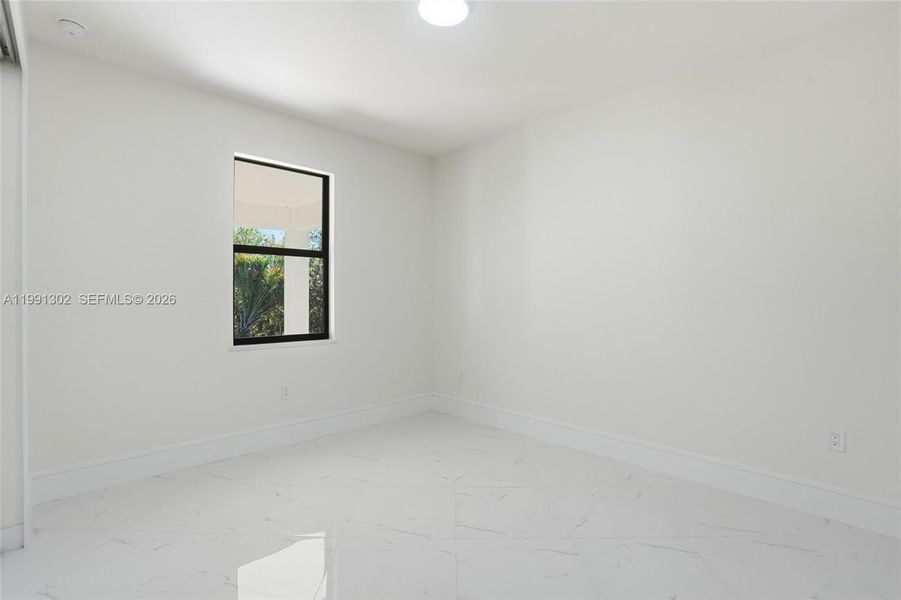 Spacious, unfurnished interior of a new home in , Labelle (Image 30).
