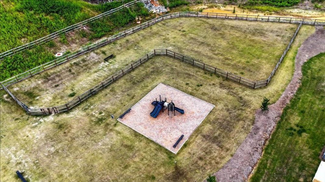 Image 27 of a home in . Image 27 of a home in .