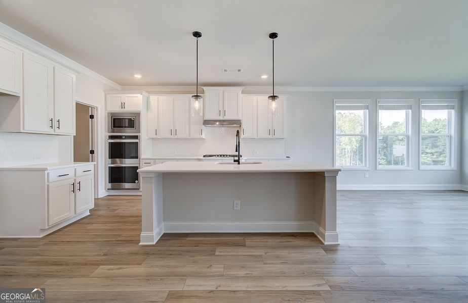 Furnished interior view inside a new home in Rosewood Lake Preserve, Hoschton (Image 6). Furnished interior view inside a new home in Rosewood Lake Preserve, Hoschton (Image 6).