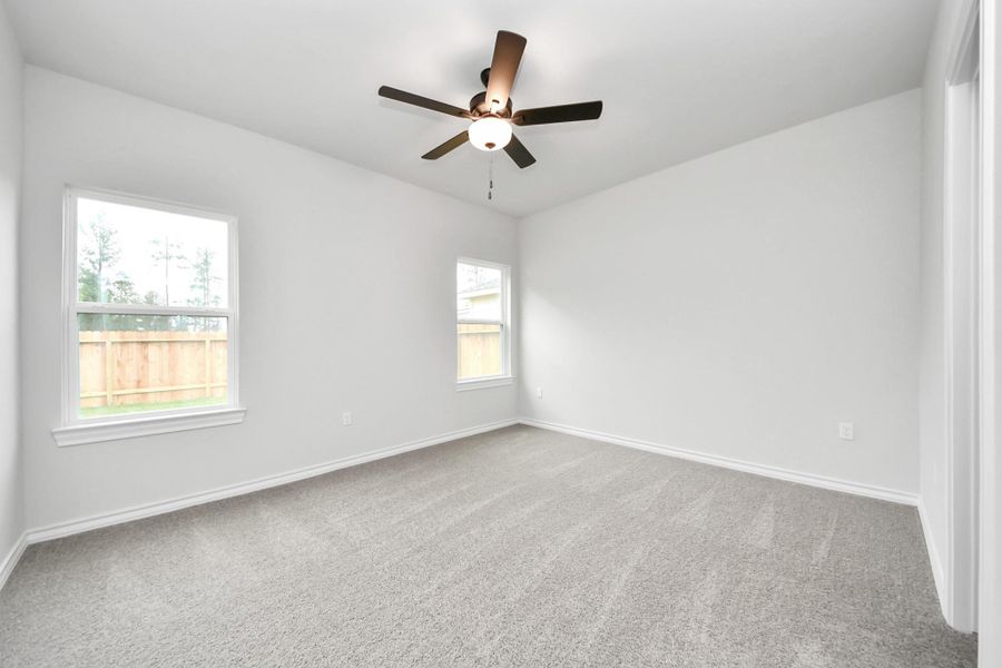 Spacious, unfurnished interior of a new home in The Enclave at Spring Branch, Montgomery (Image 25).