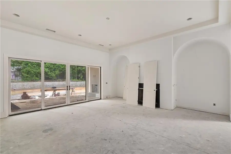 Image 15 of a home in .