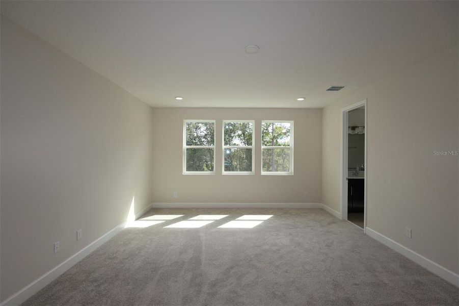 Spacious, unfurnished interior of a new home in Eden at Crossprairie, St. Cloud (Image 21). Spacious, unfurnished interior of a new home in Eden at Crossprairie, St. Cloud (Image 21).