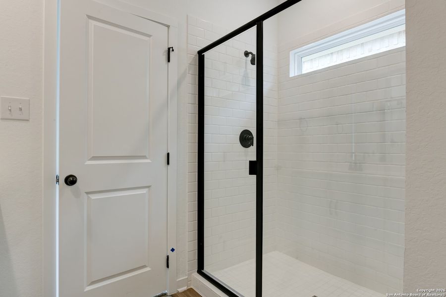 Close-up of interior finishes inside a home in Arcadia Ridge, San Antonio (Image 10).