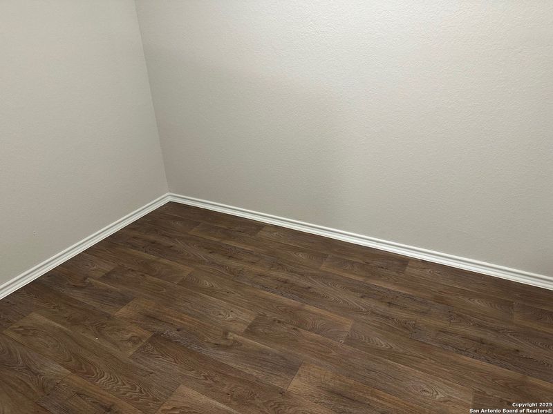 Spacious, unfurnished interior of a new home in Valley Ranch, San Antonio (Image 13).