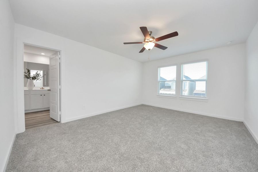 Spacious, unfurnished interior of a new home in , Houston (Image 26).