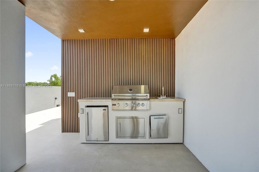 Furnished interior view inside a new home in , Fort Lauderdale (Image 59). Furnished interior view inside a new home in , Fort Lauderdale (Image 59).