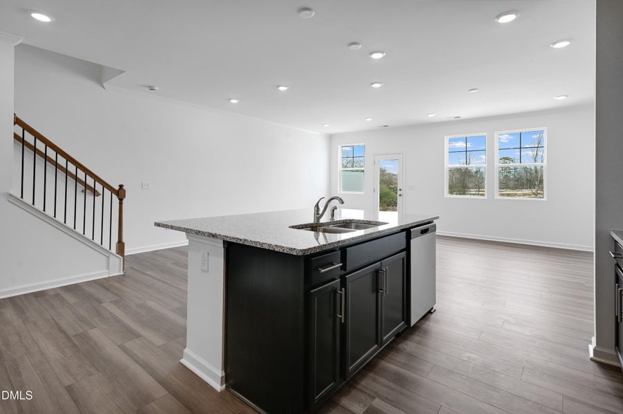 SUN_MyrtleMeadows_Pic_CarsonII-17