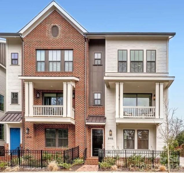 Don't you love that blue door! Don't you love that blue door!