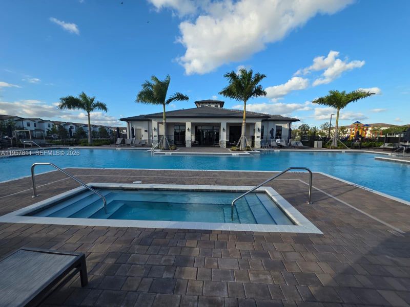 Community amenities in , Homestead (Image 19).