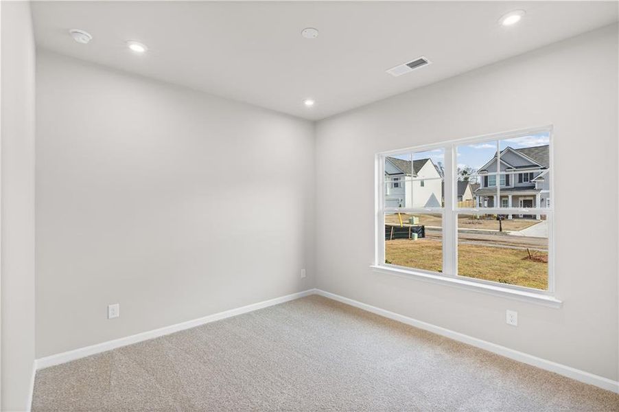 Spacious, unfurnished interior of a new home in Maple Village, Adairsville (Image 17).