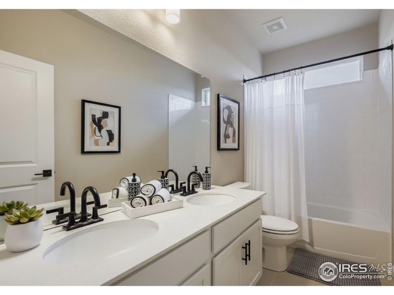 Shared upper level bathroom