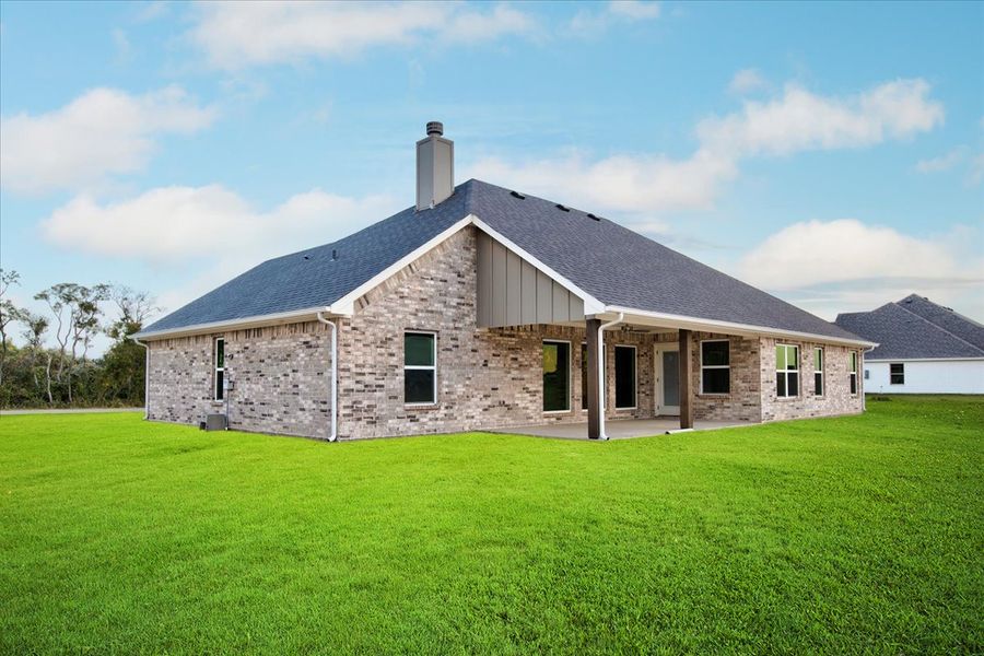 Representative exterior details of a home built from the The Renner by Doug Parr Custom Homes in Honeysuckle Ranch, Paradise (Image 2). Representative exterior details of a home built from the The Renner by Doug Parr Custom Homes in Honeysuckle Ranch, Paradise (Image 2).