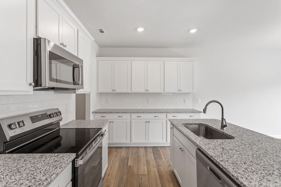 20-172 Central Townes Wy [2497031]_20