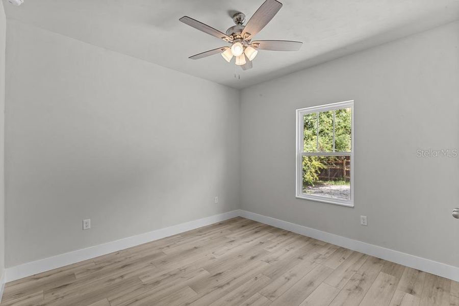 Spacious, unfurnished interior of a new home in , Bell (Image 18).