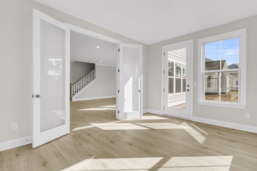 Spacious, unfurnished interior of a new home in Tidewater at Lakes of Cane Bay, Summerville (Image 36). Spacious, unfurnished interior of a new home in Tidewater at Lakes of Cane Bay, Summerville (Image 36).