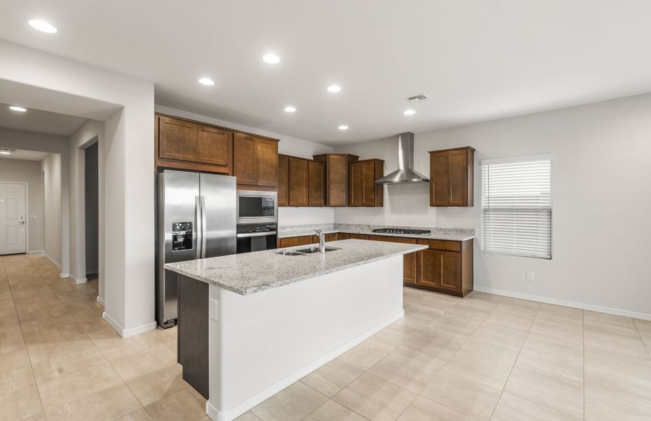 Furnished interior view inside a new home in El Cidro, Goodyear (Image 9).