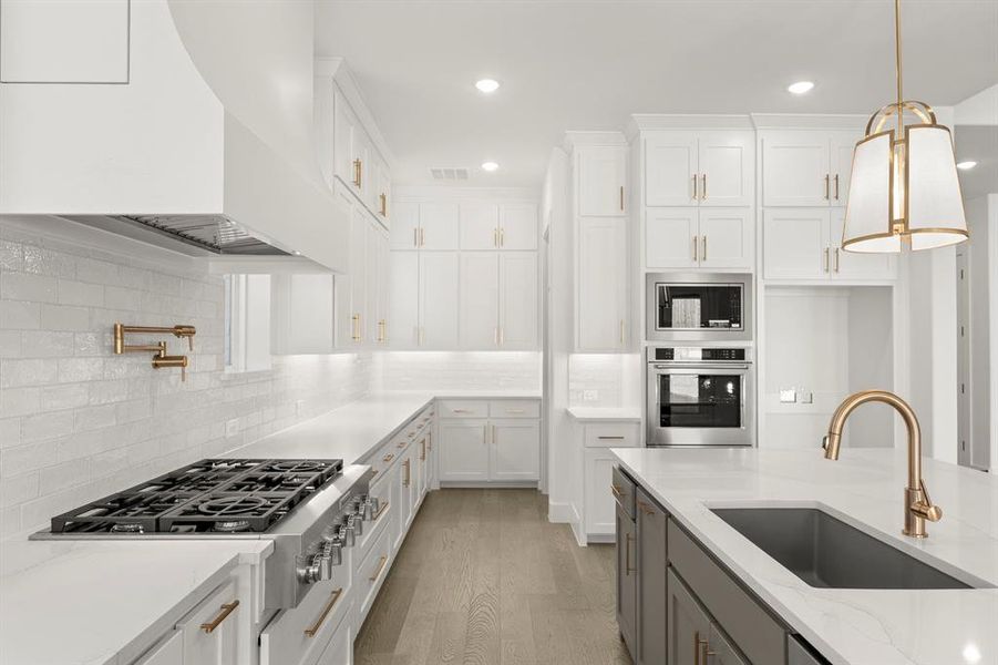 22. 591 Twilight - Kitchen (3)