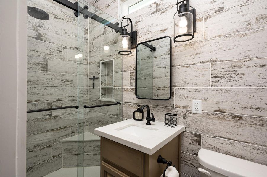 Furnished interior view inside a new home in , Bolivar (Image 6).