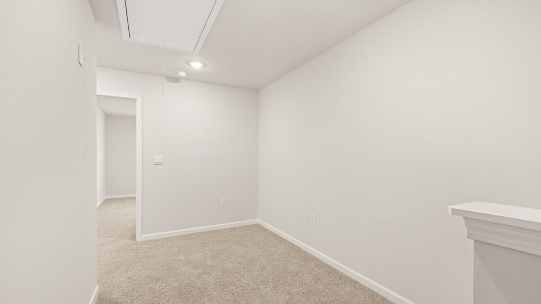 Spacious, unfurnished interior of a new home in Young's Crossing, Stone Mountain (Image 17).